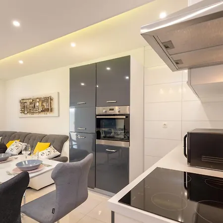 Apartment Luxury Aria *