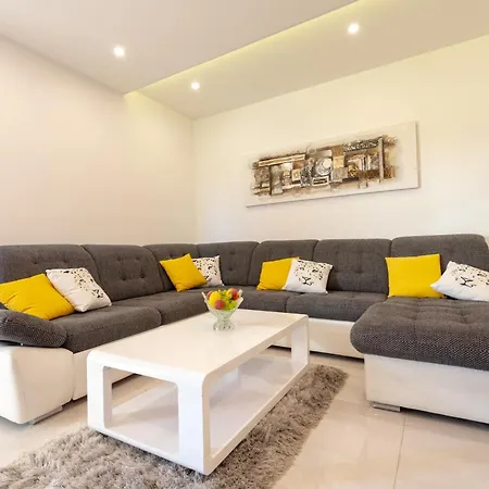 Luxury Aria Apartment Trogir