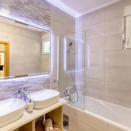 Apartment Luxury Aria *